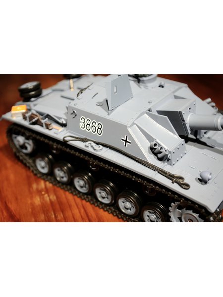 RC Panzer Sturmgeschütz III - Stug 3 Heng Long 1:16 Grau, Rauch&Sound, Metallgetriebe und 2,4Ghz - PRO