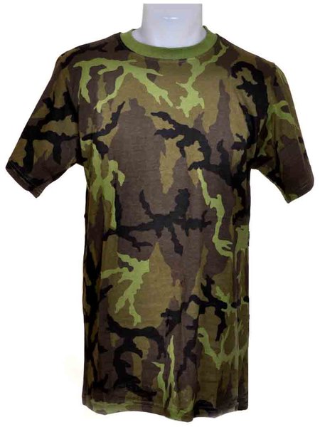 95 M of Camouflaging T-shirt S.