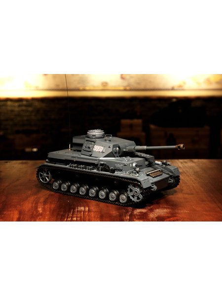 RC Tank chariot IV Ausf. F-2 Heng Long 1:16 grey with smoke and sound +2,4Ghz