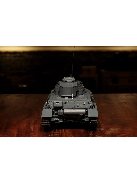 Tank RC chariot IV Ausf. F-2 Heng 1:16 met lange grijze rook en +2.4Ghz geluid