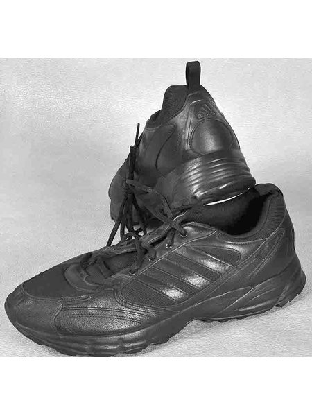 De strijdkrachten sportschoenen van Adidas zwart gebied®
