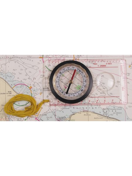Kaart met vergrootglas kompas en meetapparatuur