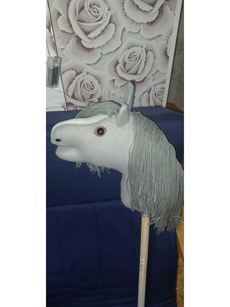 Hobby Horse Steckenpferd Grau mit Weißer Blesse Handarbeit